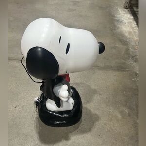 2ft Vampire Snoopy LED yard blow mold.